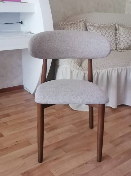 Продам мягкие стулья