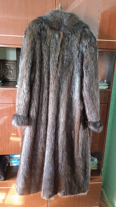 Шуба женская енот