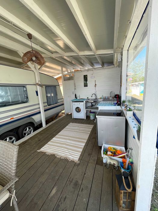 Продавам каравана къмпинг Китен