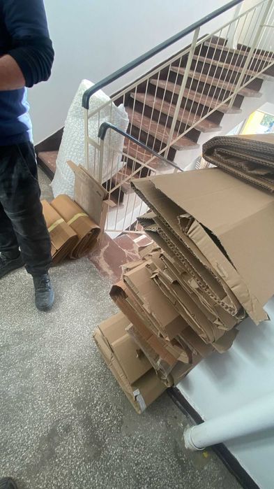 Transport moloz execut debarasări