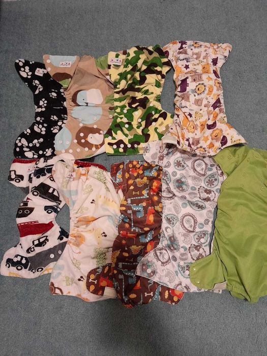 Lot 20 scutece textile cu inserturi si saculet