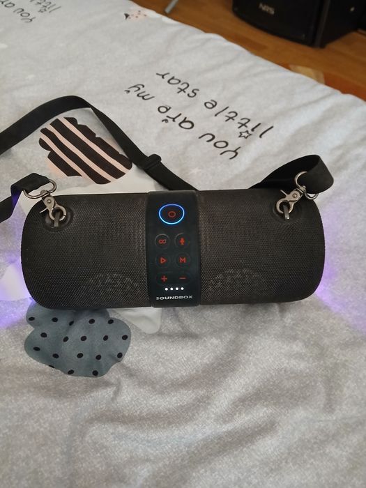 Vând boxe portabile