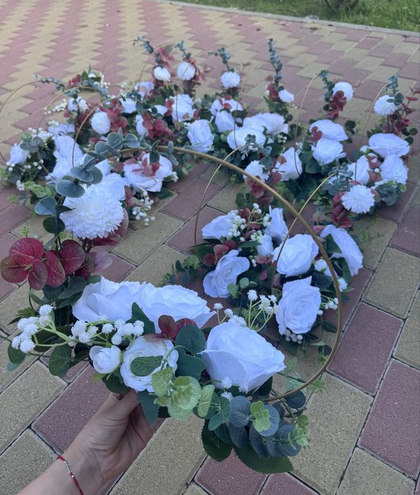 Inchiriez aranjamente florale eveniment