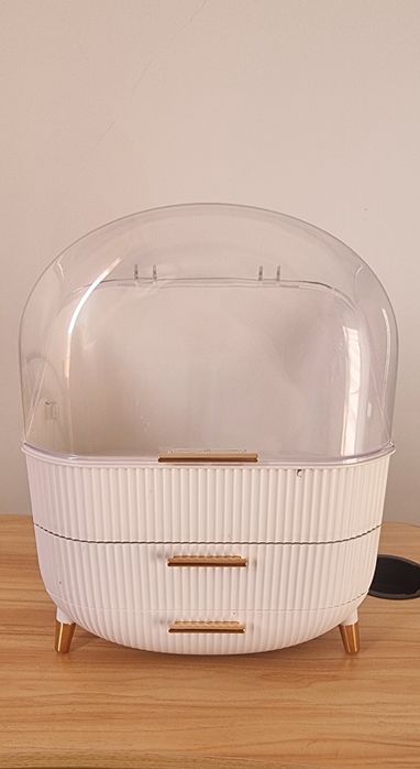 Белый пластиковый органайзер для косметики