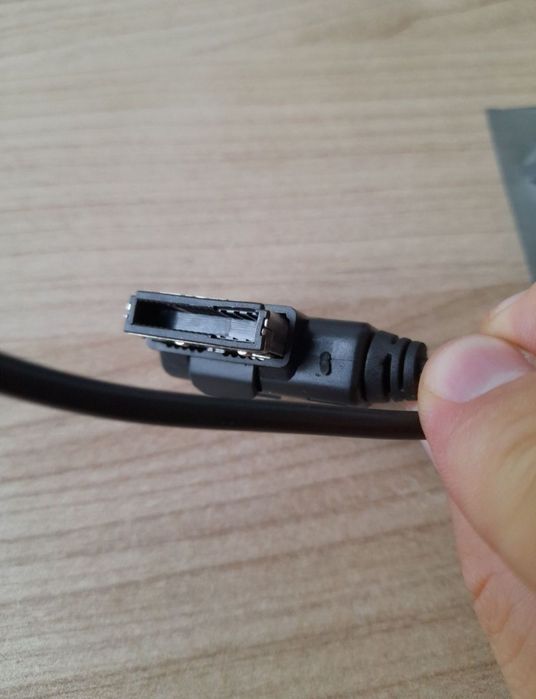 Cablu aux media adaptor jack tata mama iphone apple AMI MMI 2G 3G Plus