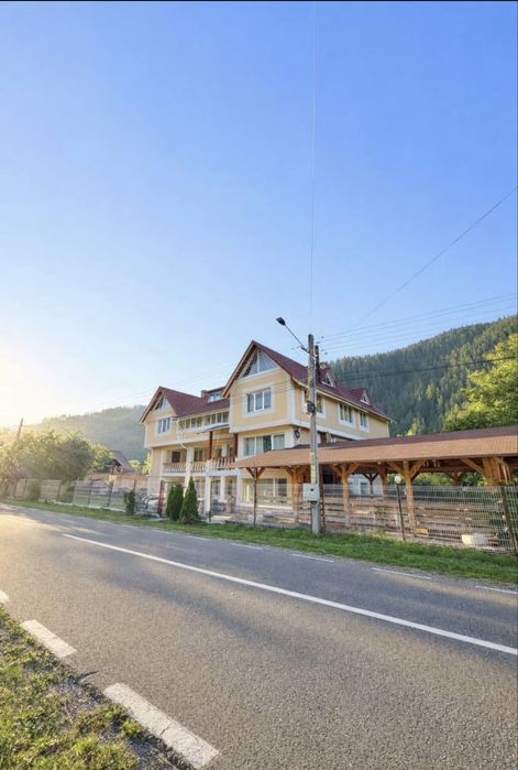 Pensiune hotel spatiu casa depozit vacanta Cabana 700 m2  Durau Ceahlau contract minim 5 ani perioada amenajare 6 luni Afacere la cheie+1500 m teren
