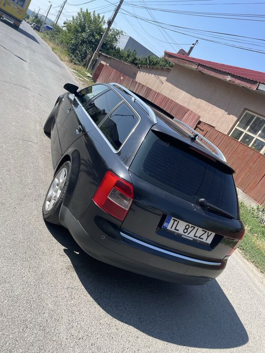 AUDI A4 2004 — imagine 2
