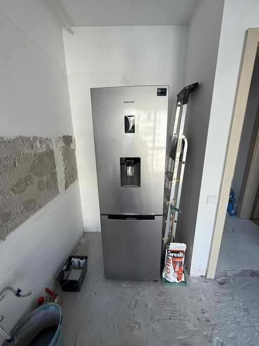 Combină frigorifică Samsung RB33J3830SA