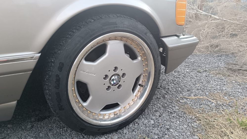 Продам диски R18 ET30, 5х112.