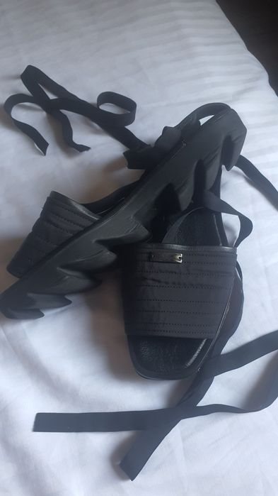 Сандали 38 номер