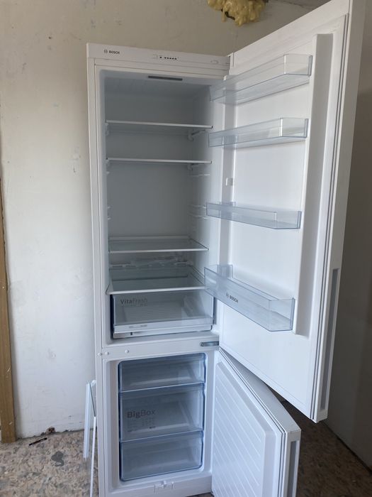 Холодильник BOSCH