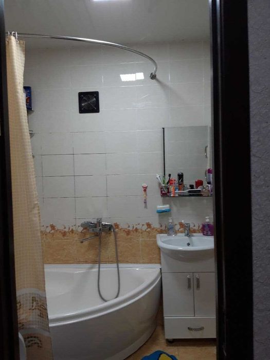 Продажа квартиры. 76 Серия. СВОЯ  Адрес: Массив Гулистан дом 46