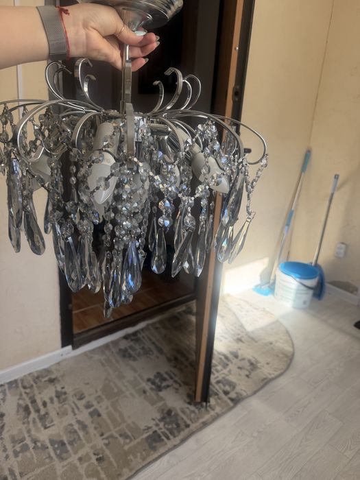 Продам люстру за 5 тыс