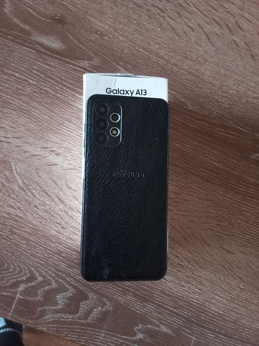 Продам Самсунг а13 на 128гб