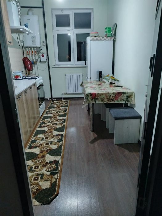 Уй сотилади 68 кв м