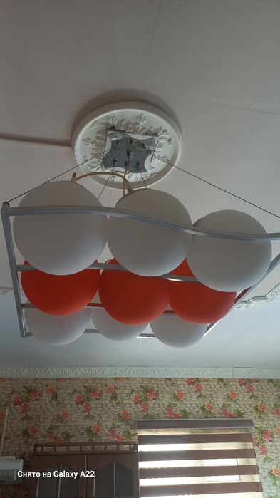 Продам люстру б/у