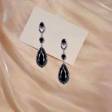 Cercei de ocazie, lungi , negri