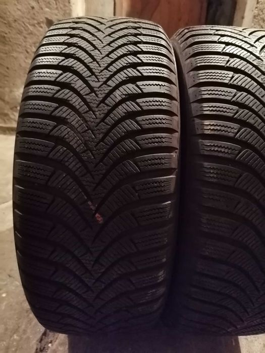 Продавам 2 броя зимни гуми 205.55.16 на 1 сезон дот 2021 Hankook