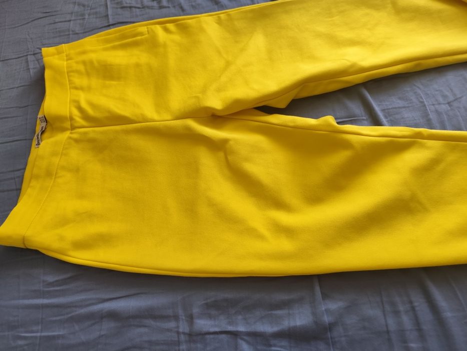 Pantaloni Stradivarius