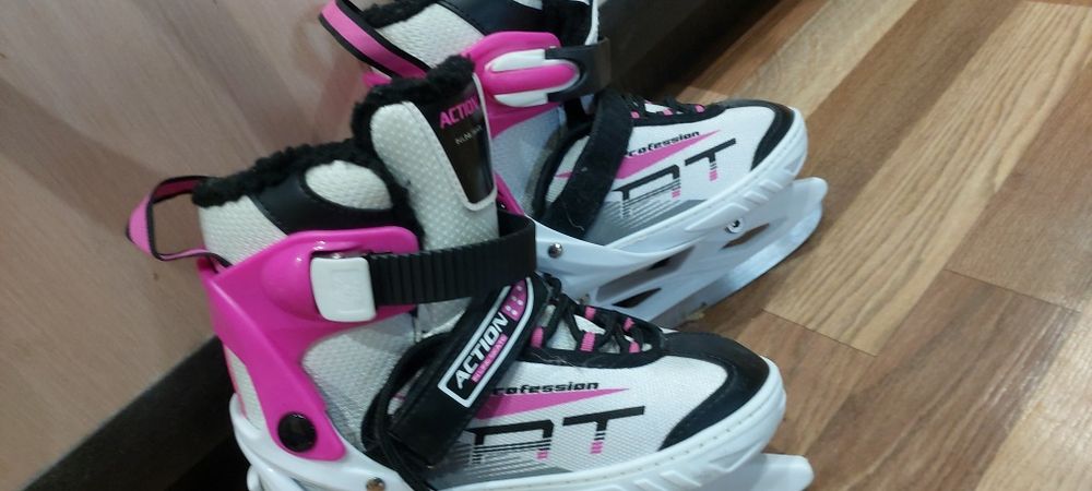 Продам детские коньки