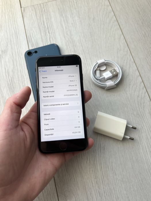 ••Iphone SE 2 • BATERIE 95% •