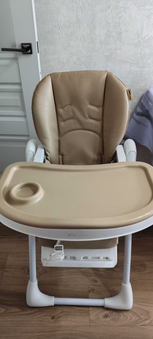 Продам детский столик и коляску