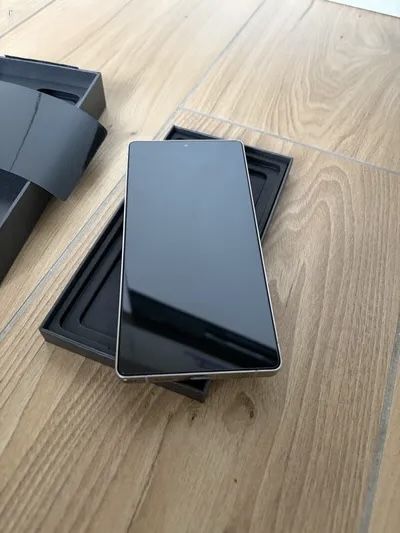 S25 ultra 5G ca nou bateria 100%