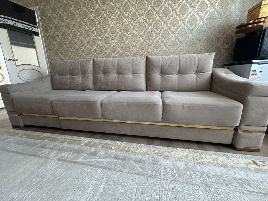 Продам диван 3 метровый