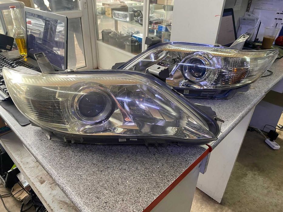 Фары на Toyota Camry 45. 2010г.в.Оригинал из Японии.Цена за 1шт