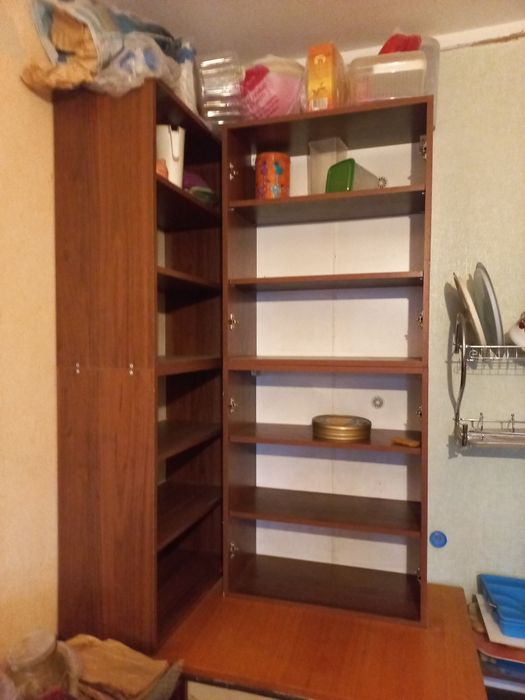 Шкафы  с полками