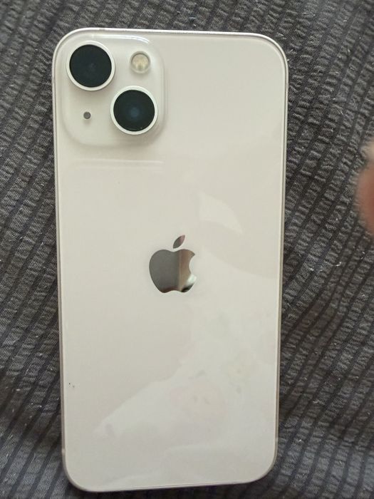 Продам Iphone 13