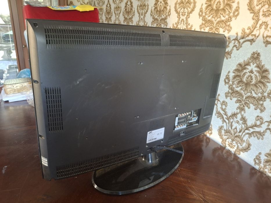 Продам скупщикам телевизор самсунг