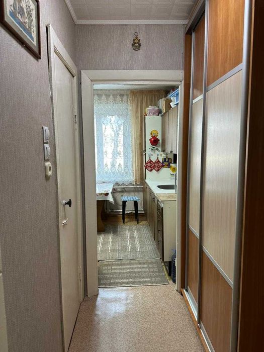 Продам 2-х комнатную квартиру в 8 микрорайоне