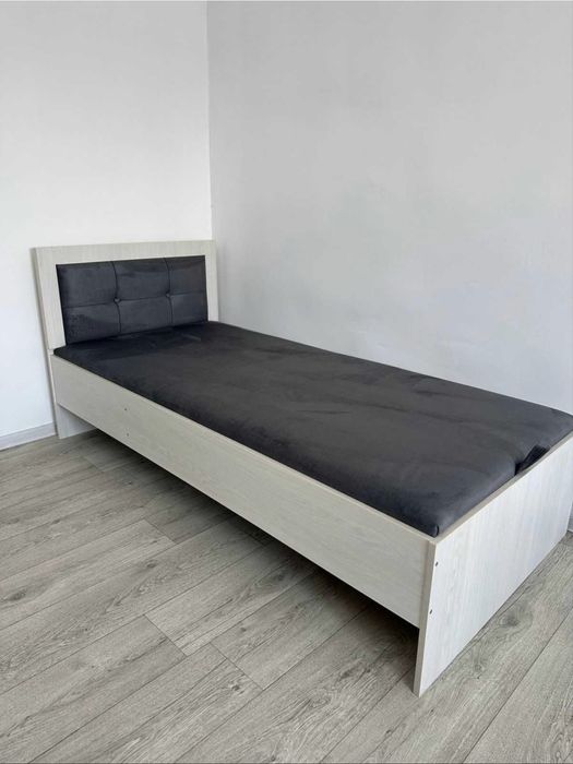 Продам Б/У кровать