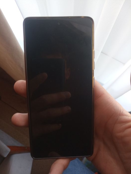 Продам телефон Samsung Galaxy S10 Lite