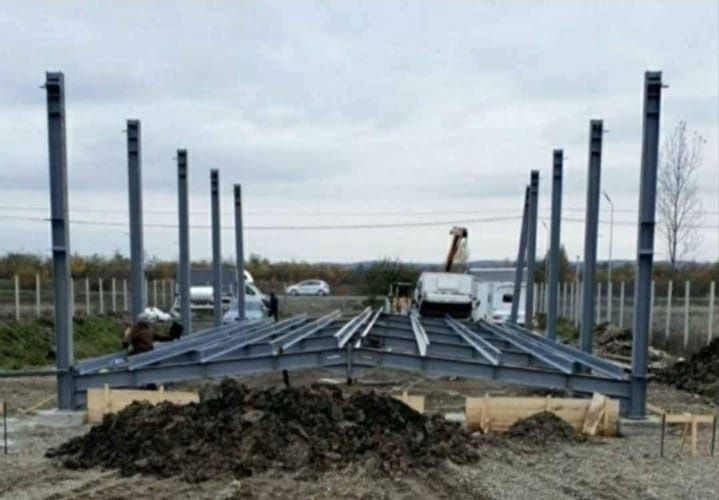 Vând hală metalică 20x10