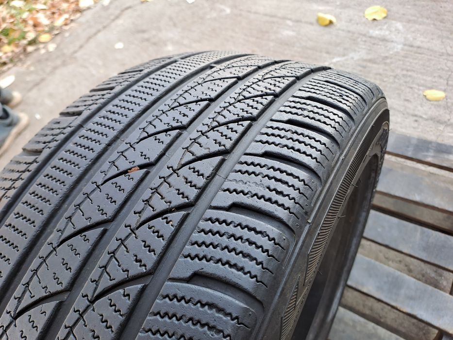 1бр. 245/45/19 Зимна гума