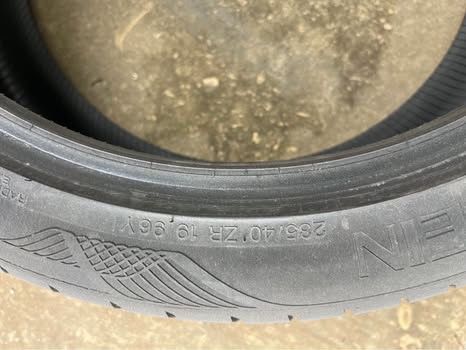Anvelope vara vredestein 235/40 R19