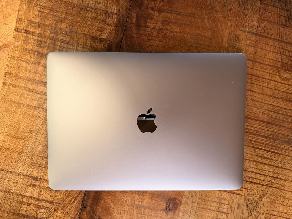 MacBook Pro 13” Touch bar (2020) - Space gray