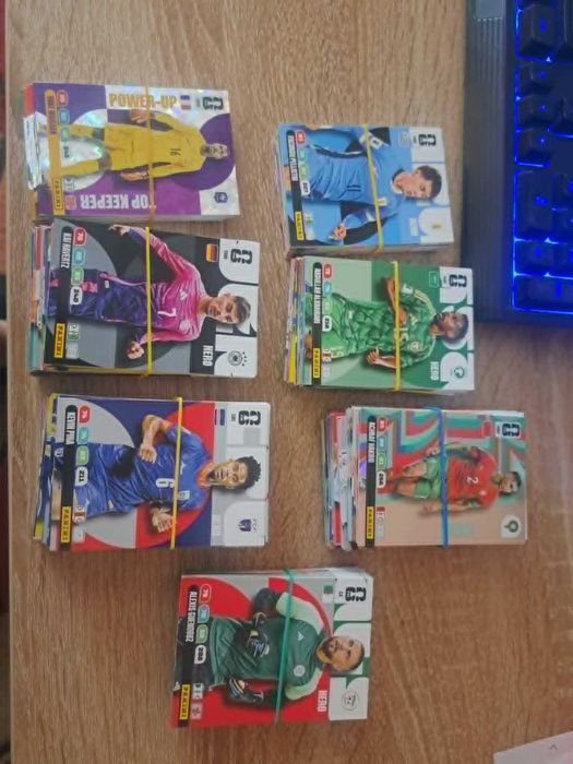 Schimb cartonase FIFA World Cup Adrenalyn XL 2026