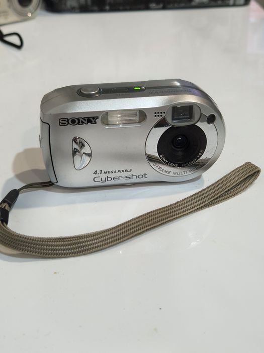 Aparat foto/ camera digitala Sony
