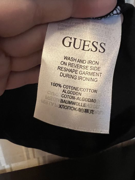 Tricou negru Guess