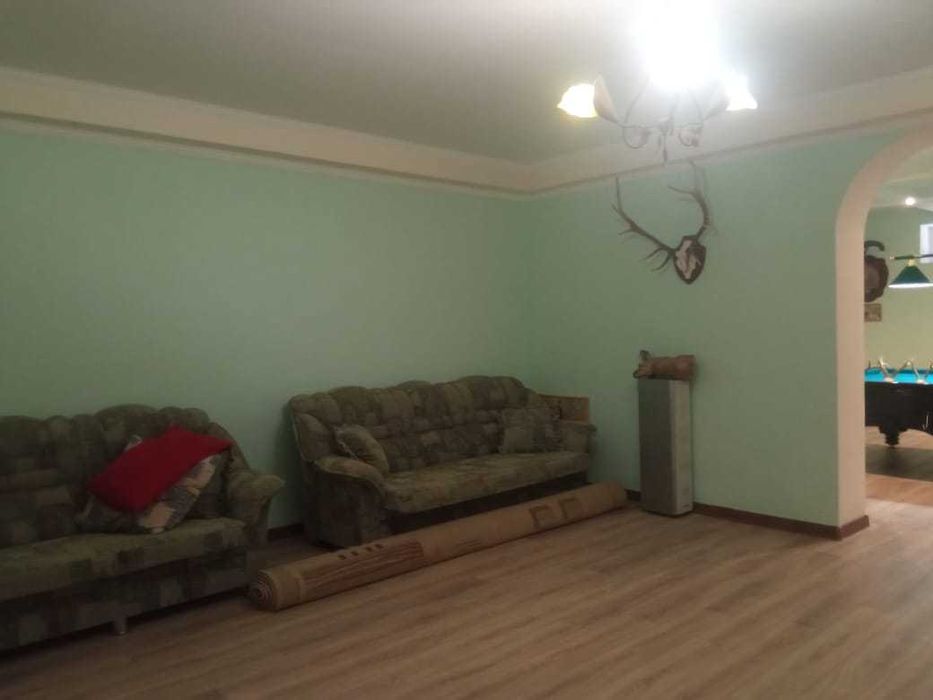 Продается 7 комнатный дом в центре города