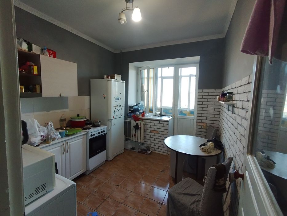 На подселение парня