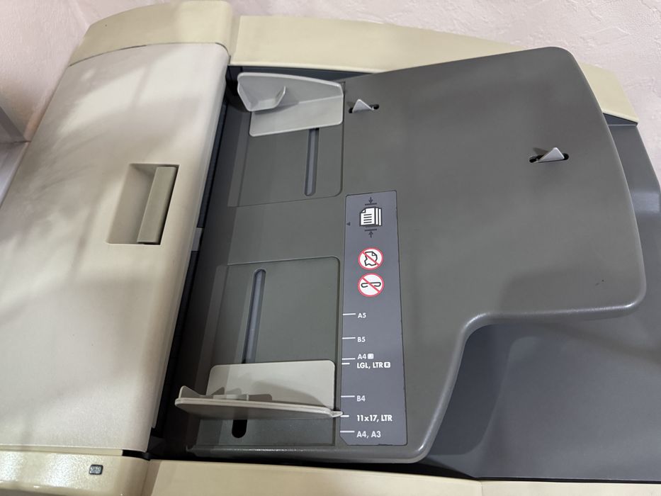 МФУ HP LaserJet M5035 MFP в рабочем состоянии