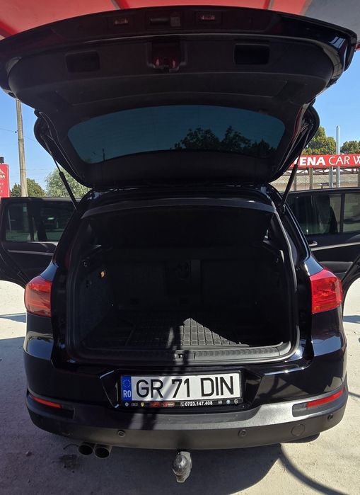 Volkswagen Tiguan Lounge 2.0 TDI 140 CP DSG 4Motion – 160.000 km – Panoramic – Park Assist – 2 seturi roți + cort Overlander