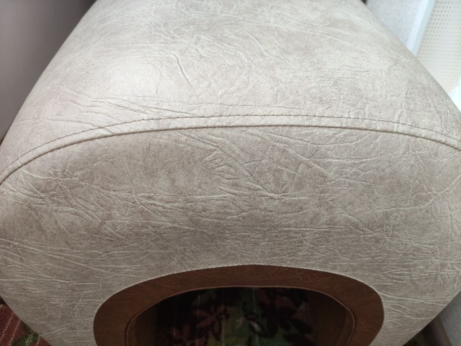 Пуфик в коридор в идеале