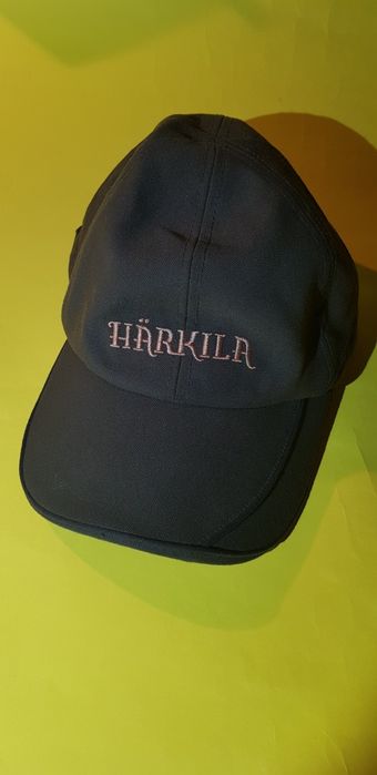 Шапки.   HARKILA.   Lacoste