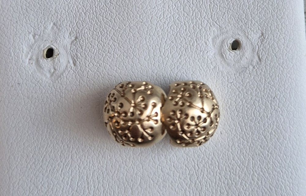 Talisman/charm aur original Pandora