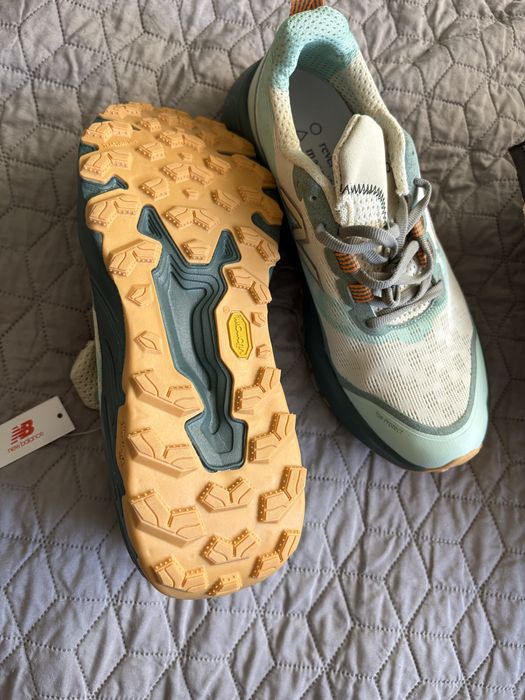 New Balance Fresh Foam X Hierro v9